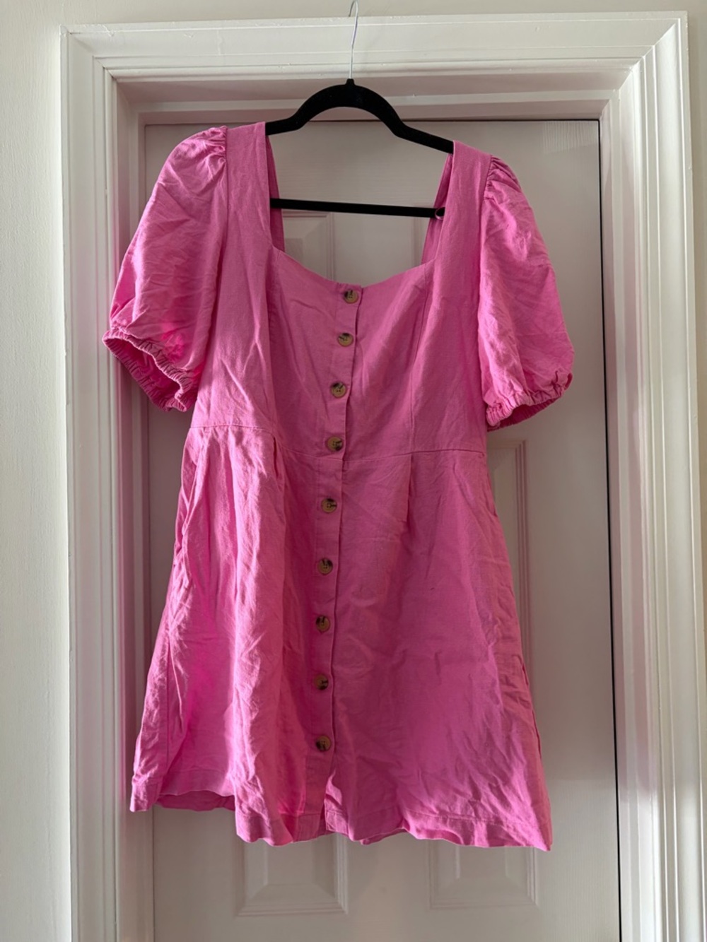 Pink Button-Front Puff Sleeve Dress